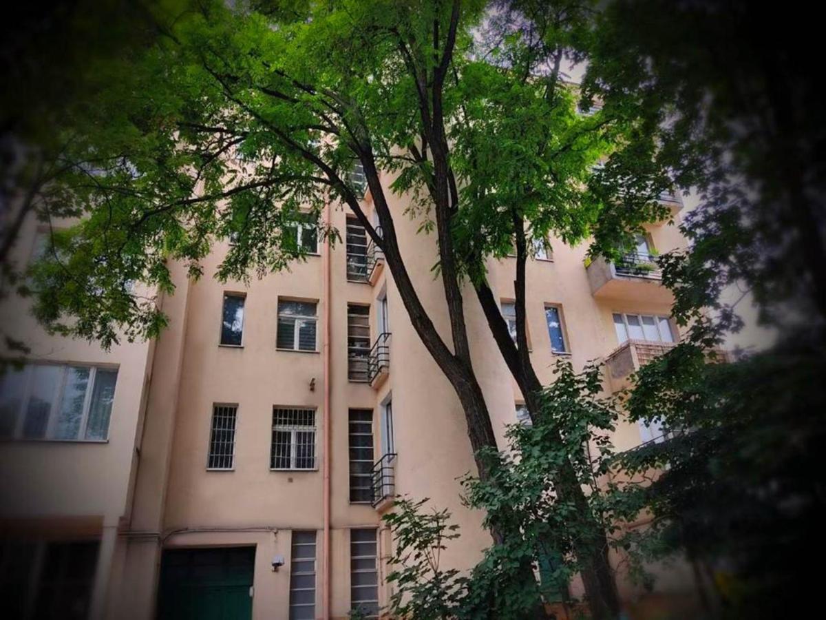 ウッチRetro Apartamentアパートメント エクステリア 写真